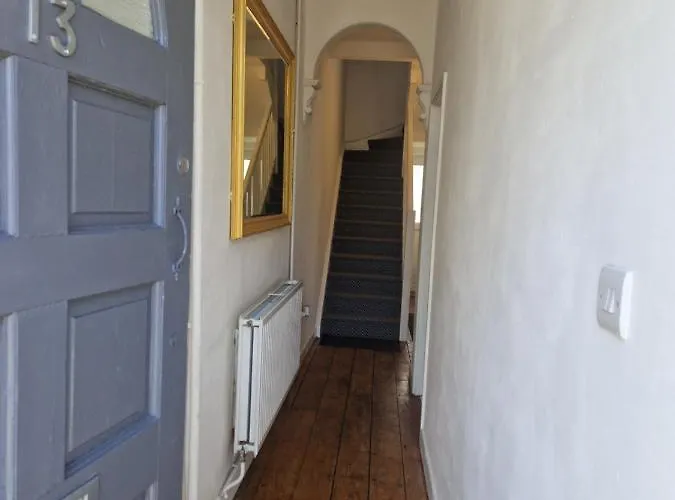 13 Grosvenor House, Holiday home *