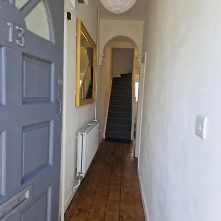 13 Grosvenor House, Tatil Evi *